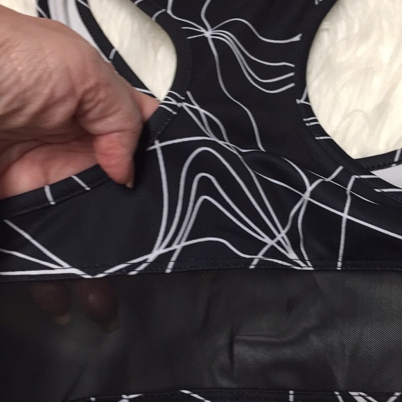 New Fabletics Mary Tank Size XS - Picture 4 of 5